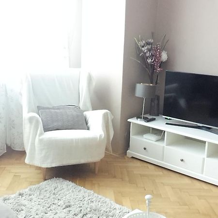 Niko 1 Lägenhet Prag Exteriör bild